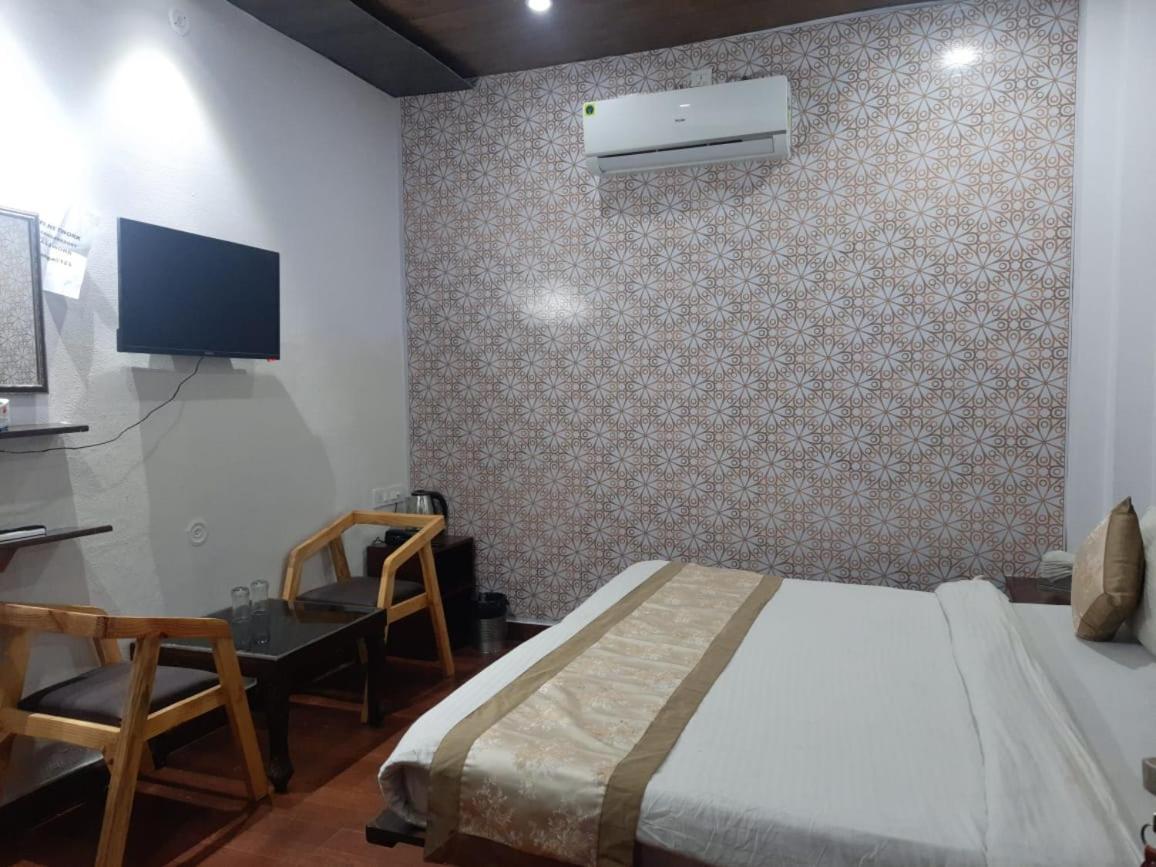 Sky Ganga Resort Narendra Nagar Eksteriør billede